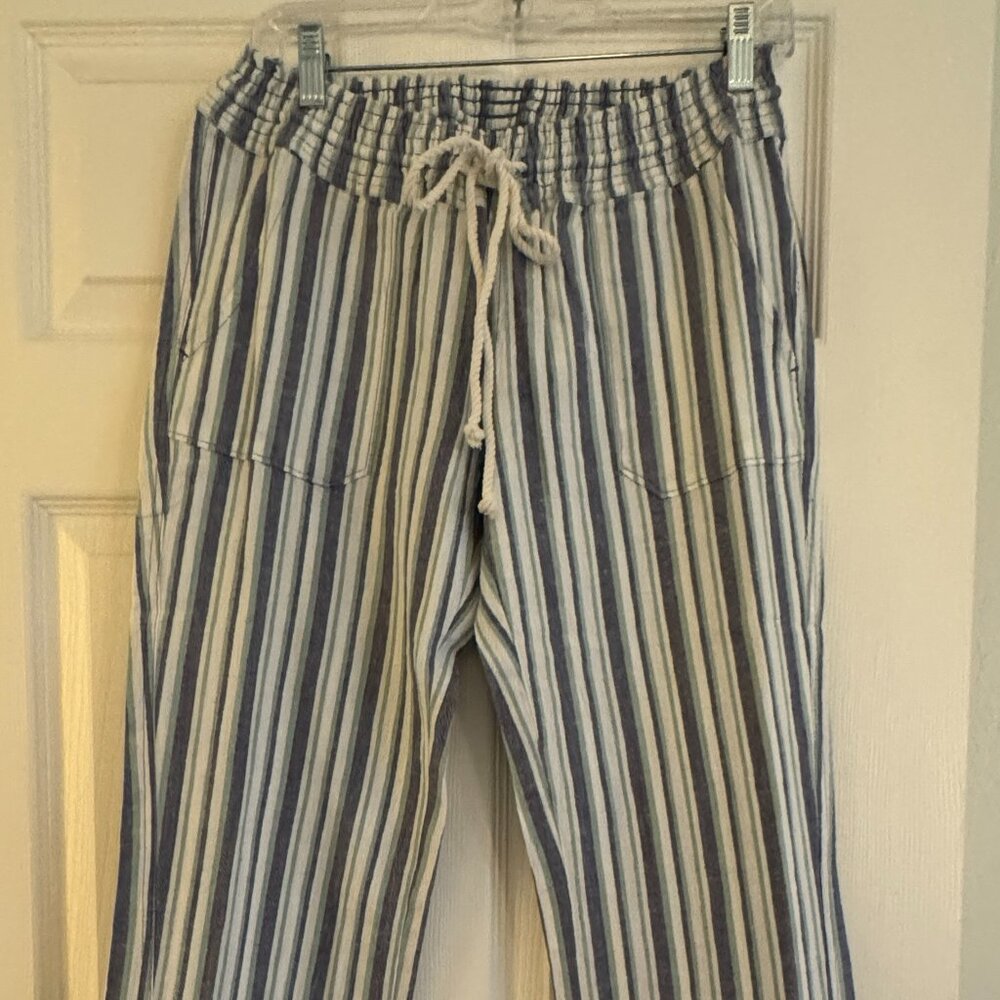 NWT: Roxy Women's Oceanside Pant in Blue Stripe (Size Large)